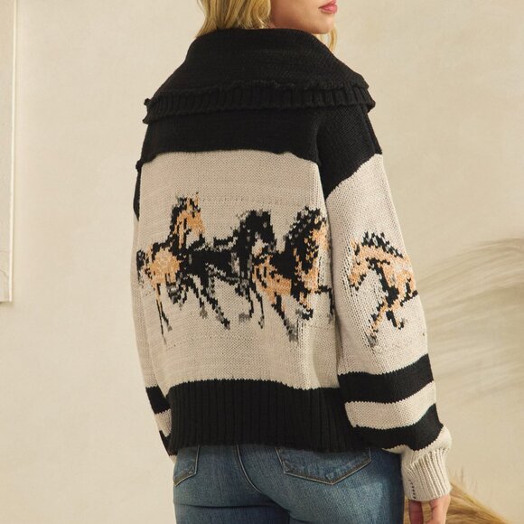 Veveret Cowboy and Horse Western Cardigan Sweater - Picture 3 of 7